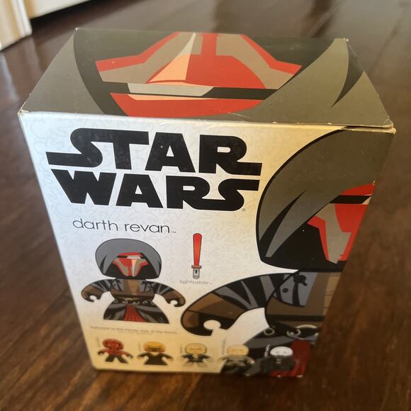 Hasbro Star Wars Mighty Muggs Darth Revan - Picture 4 of 6